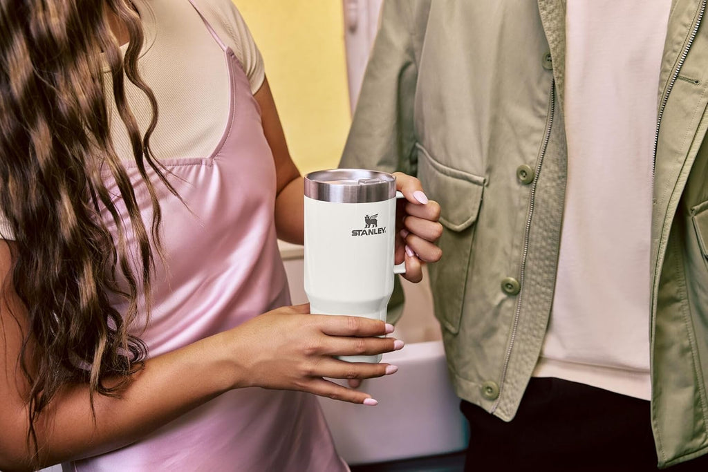 STANLEY The Everyday Suburban Mug | 30 oz | Drink Through Lid | Cup for Coffee, Tea and Drinks | Insulated Stainless Steel Coffee Mug | BPA-Free | Dried Pine